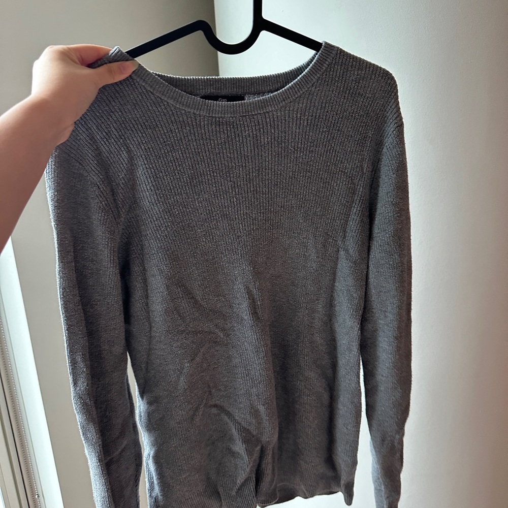 Men’s grey ribbed sweater size small